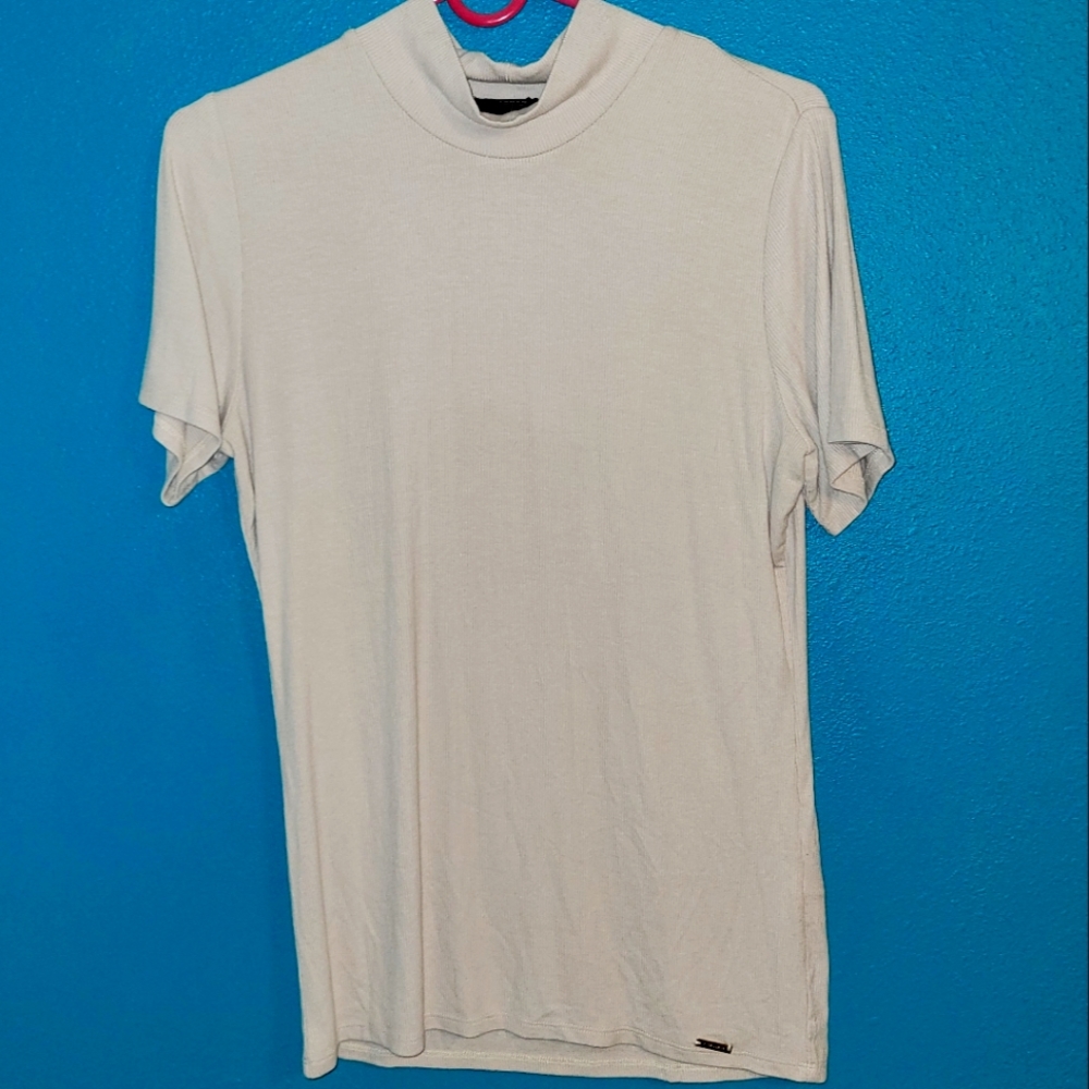 Ribbed T